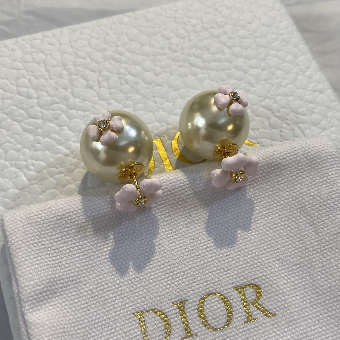 Van Cleef & Arpels Gold Pearl Earrings with Pink Enamel Bow Van Cleef & Arpels Gold Pearl Earrings with Pink Enamel Bow